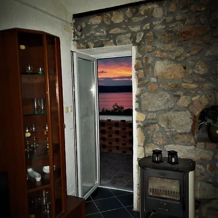 Damir Apartament Nerezine