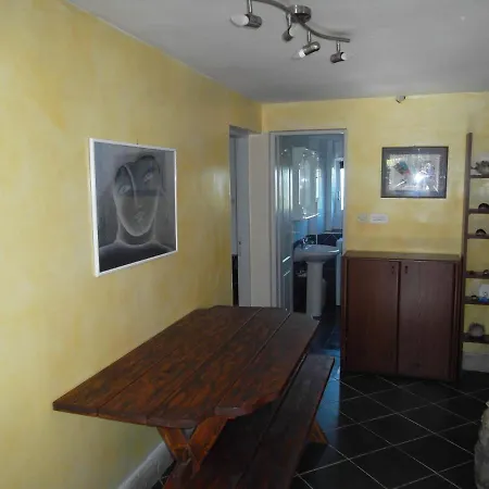 Damir Apartment *