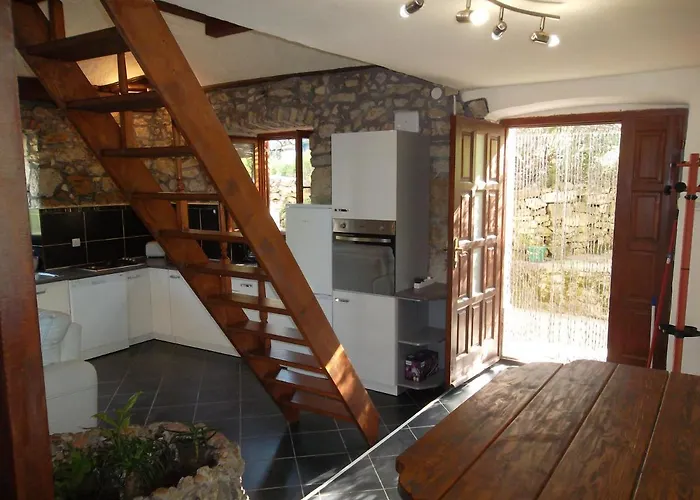 Damir Apartman Nerezine